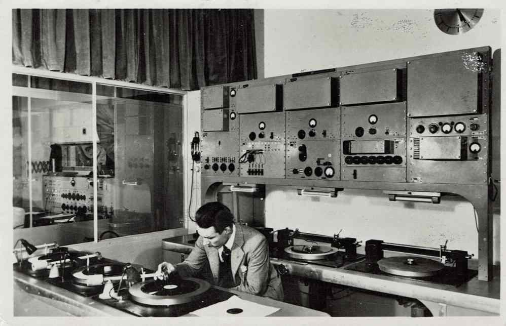 KRO+1948+De+installatie+voor+het+opnemen+van+gramofoonplaten+Serie+II+no+10