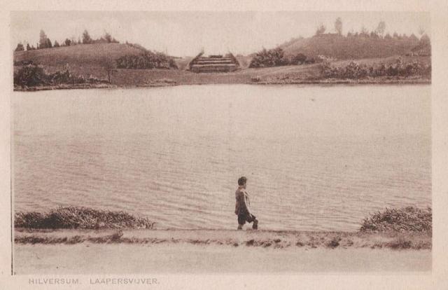 HILVERSUM. LAAPERSV…