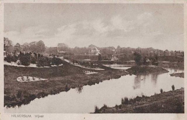 HILVERSUM. Vijver 1…